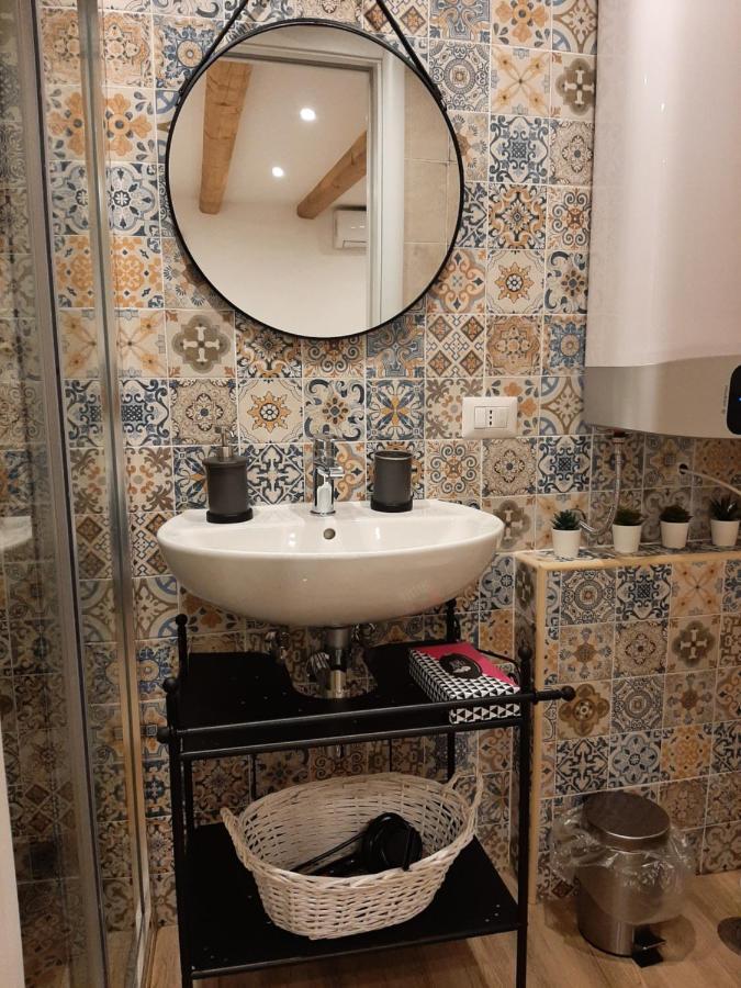 Appartamento Al Sottano 19 Bari Esterno foto